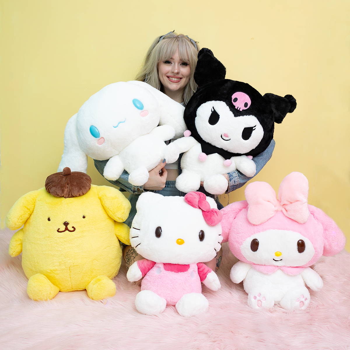 17in_plush.png?v=1716596995