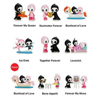 Nine different figure variations of the Adios and Ciao Ciao Together Forever blind box series.  